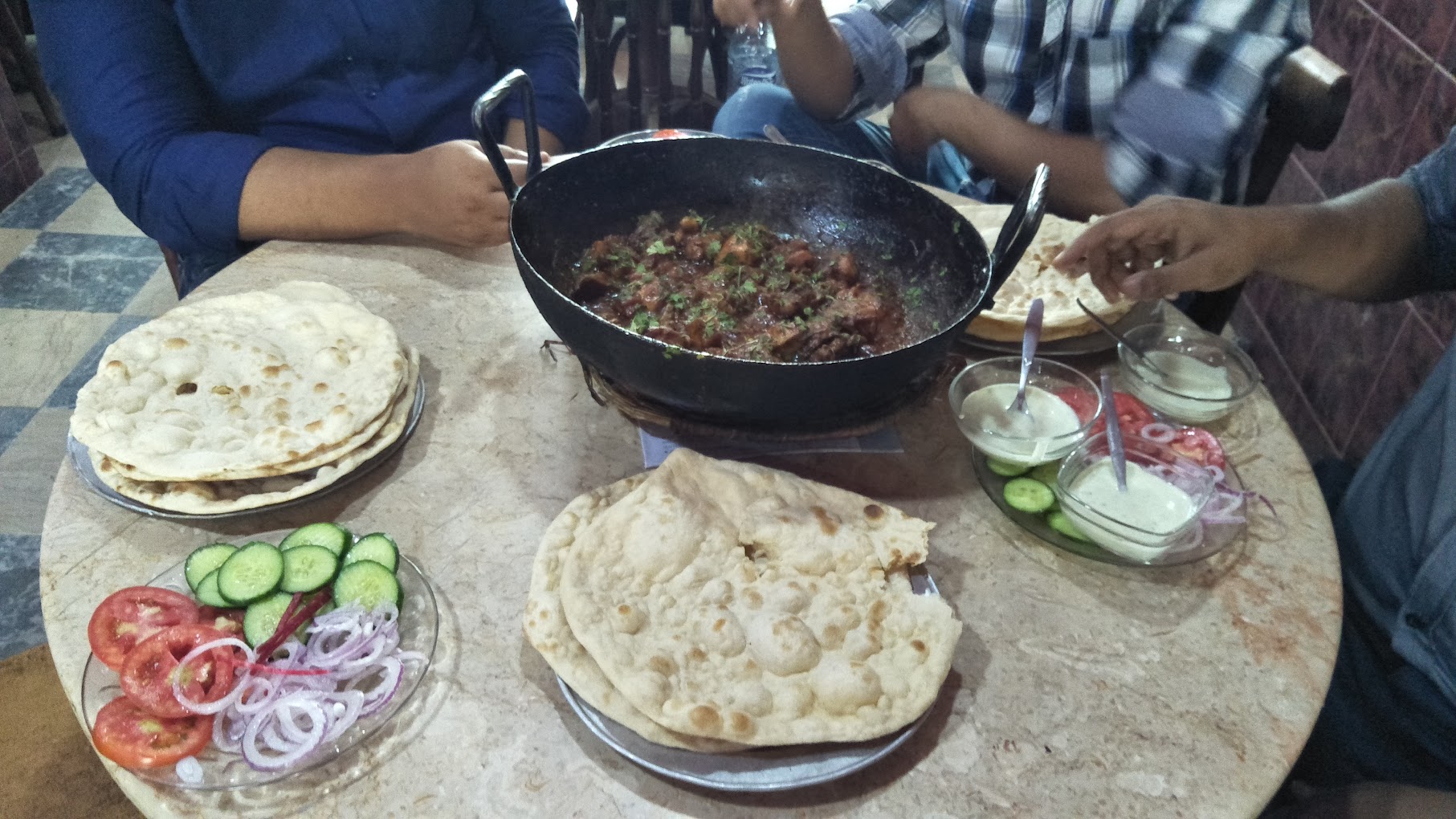 Super Awaran Hotel