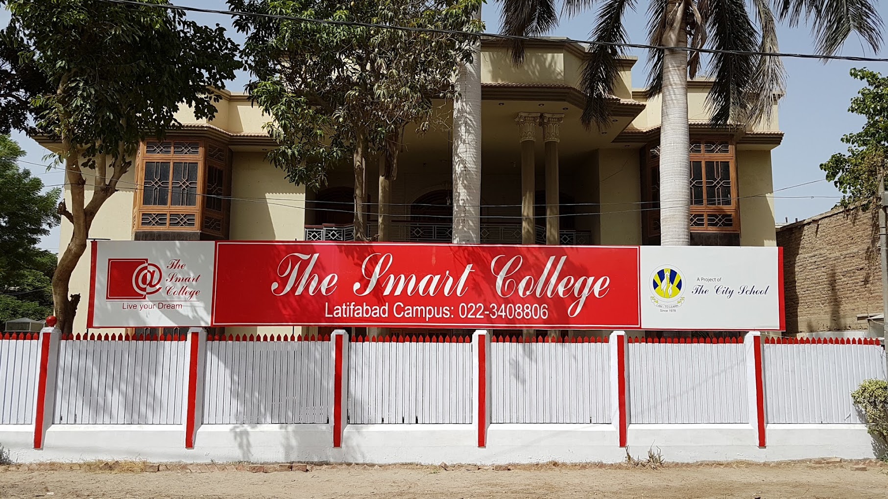 The Smart Higher Secondary School - Latifabad Campus