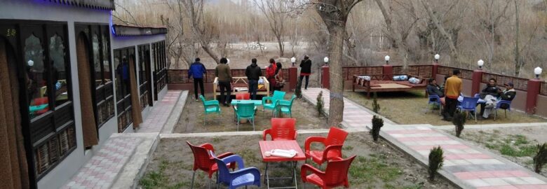 Ghanche Food Street khaplu