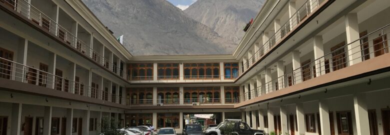 Hotel shaheen international