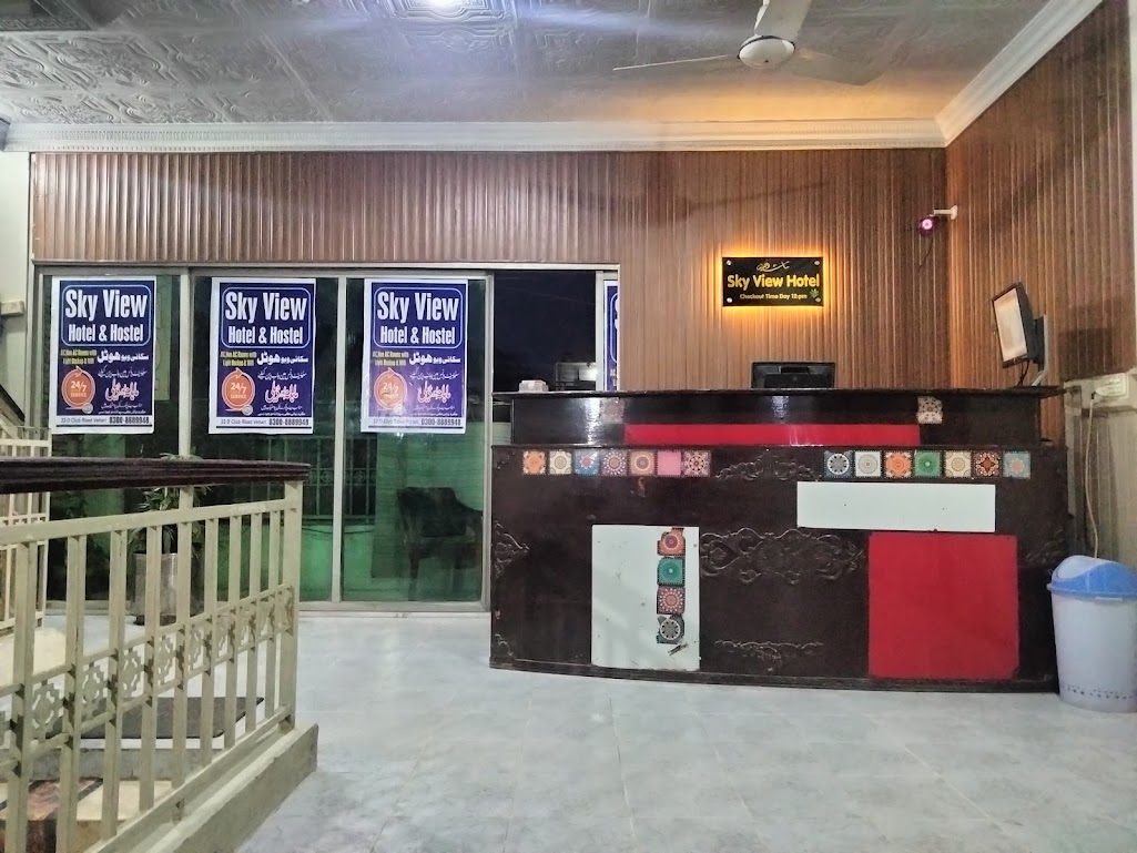 Sky View Hotel & Hostel