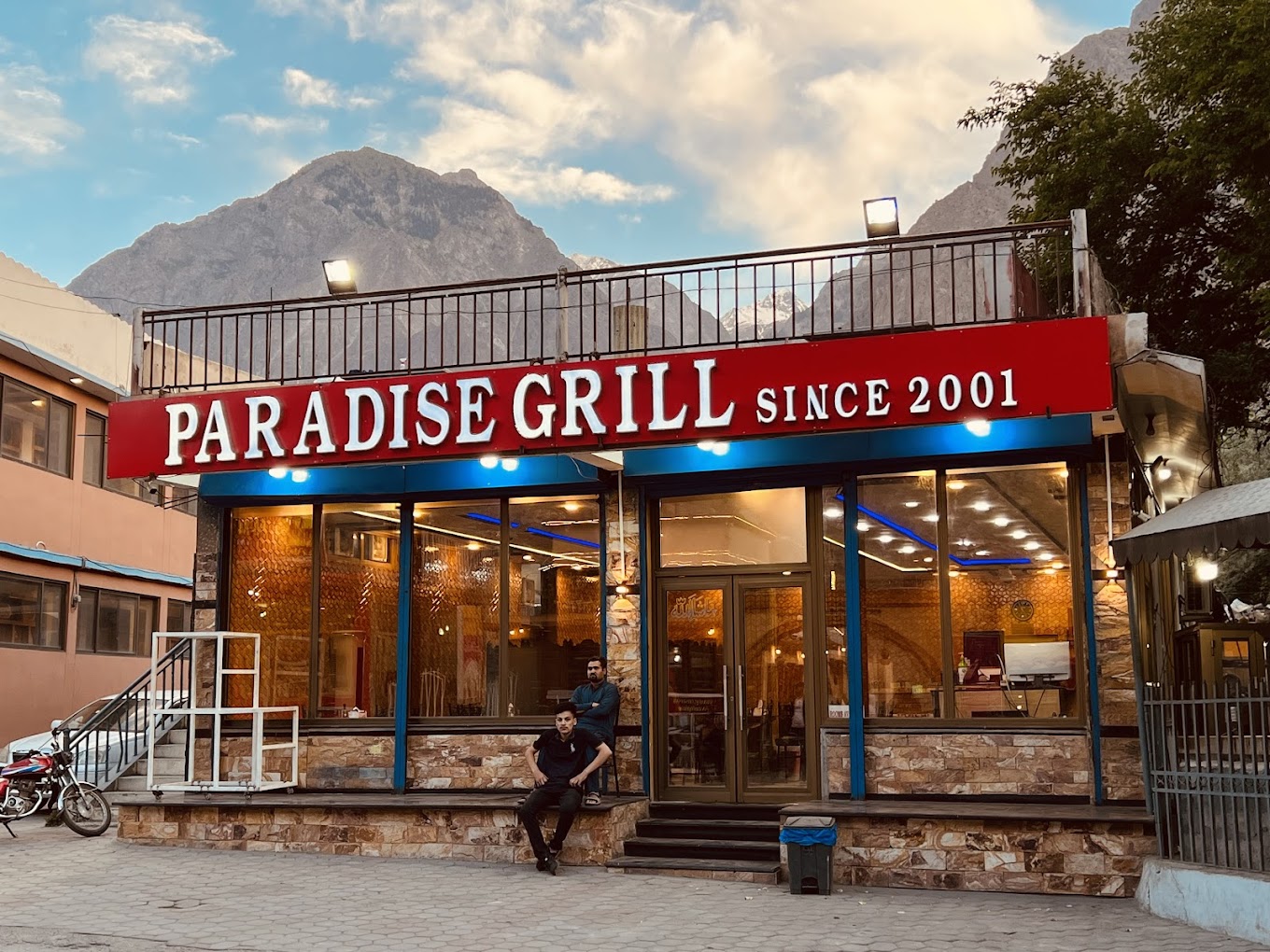 Paradise Hotel & Restaurant, Gilgit