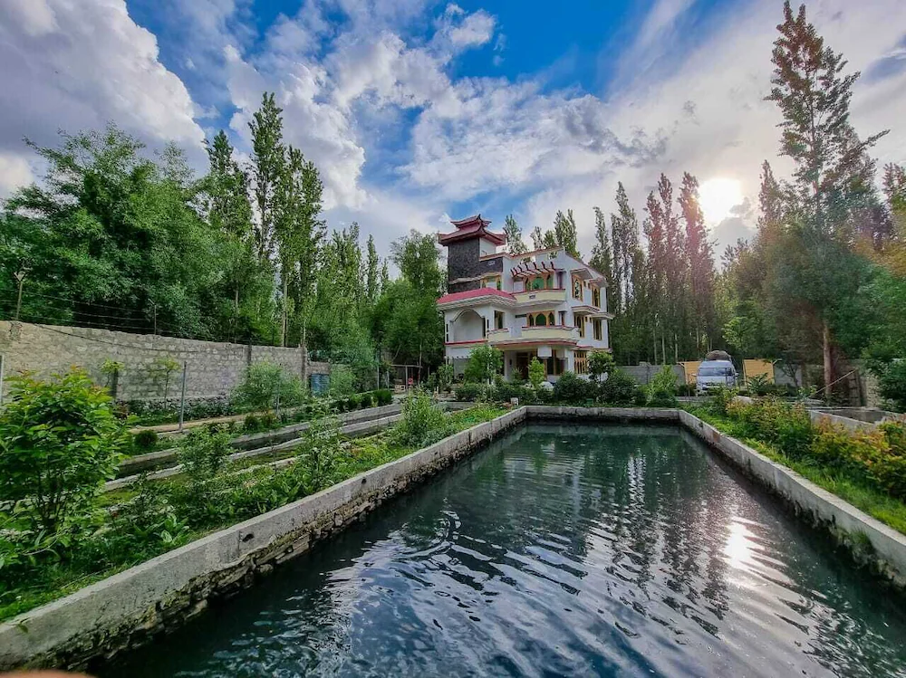 Trout Villa, Skardu