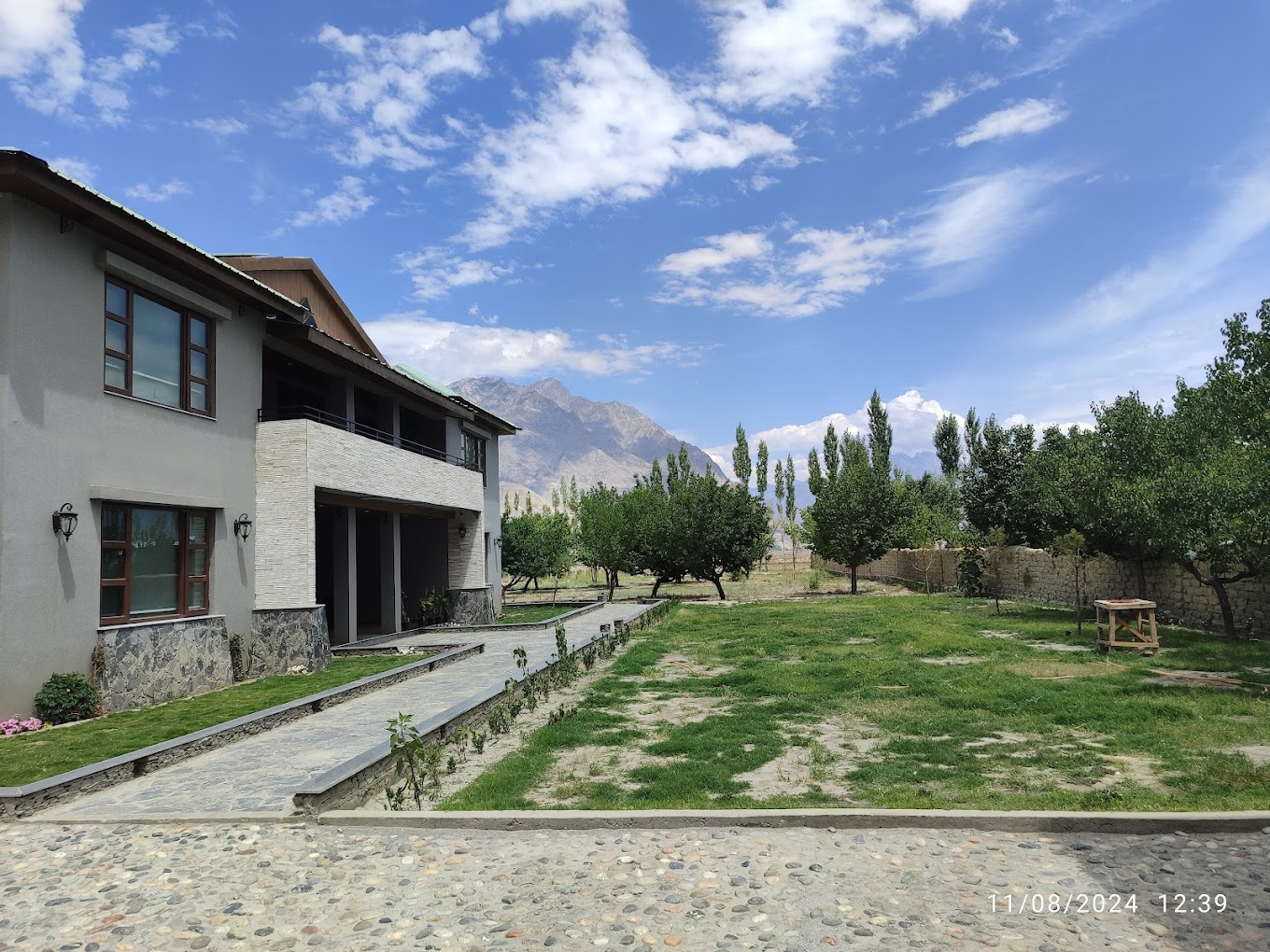 Pinnacle Executive Lodges