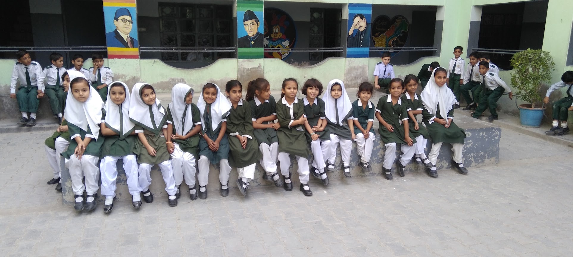 Zubaida Fazal Decent High School Larkana