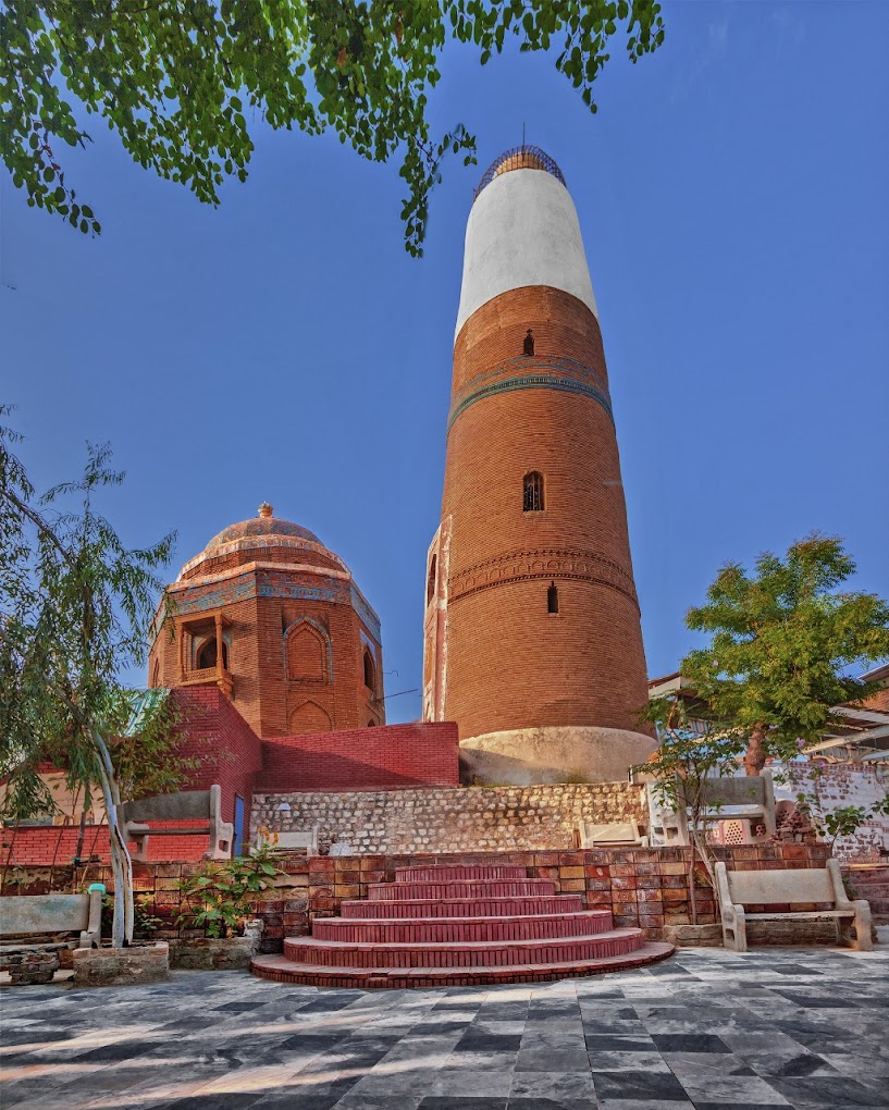 Masoom Shah Minara