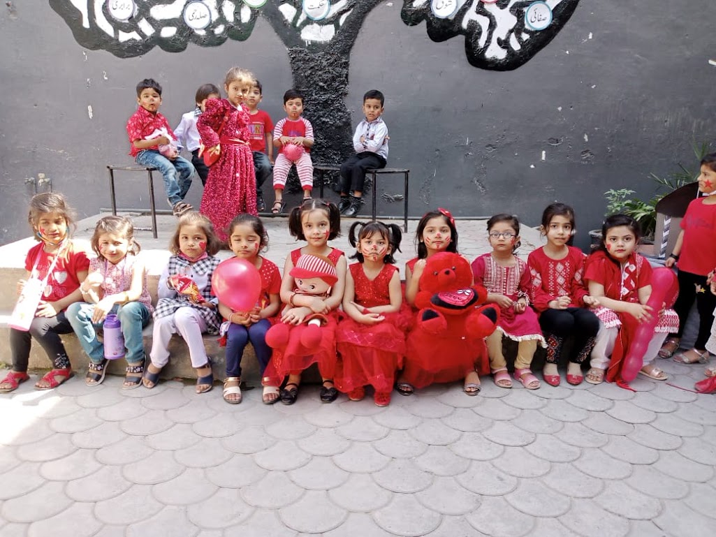 KIDS CLUB Grammar School