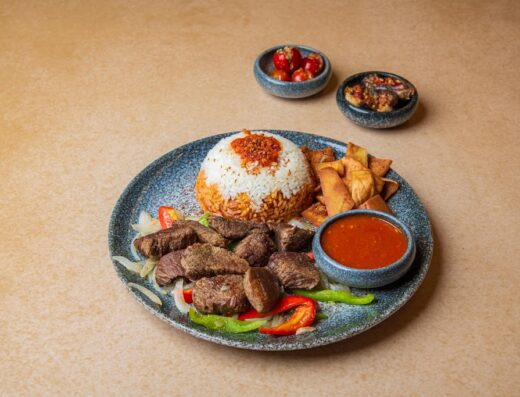 king Tres Bien Lounge الكينج تري بيان لاونج