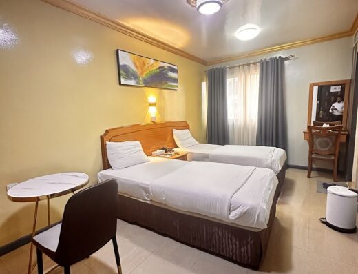 Maaeen Hotel
