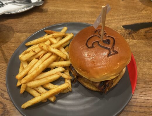 Nando’s Shams Boutik
