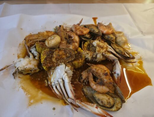 Off the Hook Seafood Restaurant – Deerfields Mall